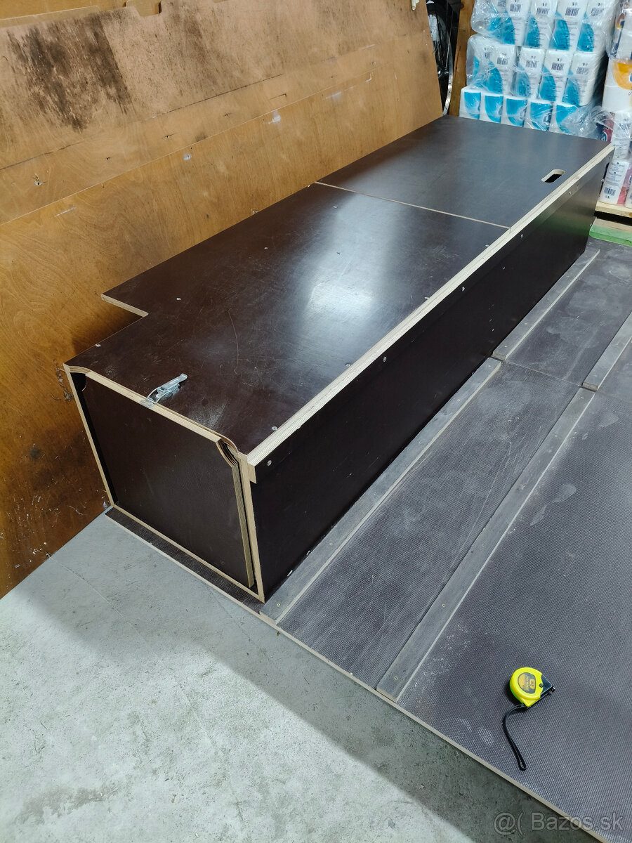 Kempingová vstavba do dodávky - 5