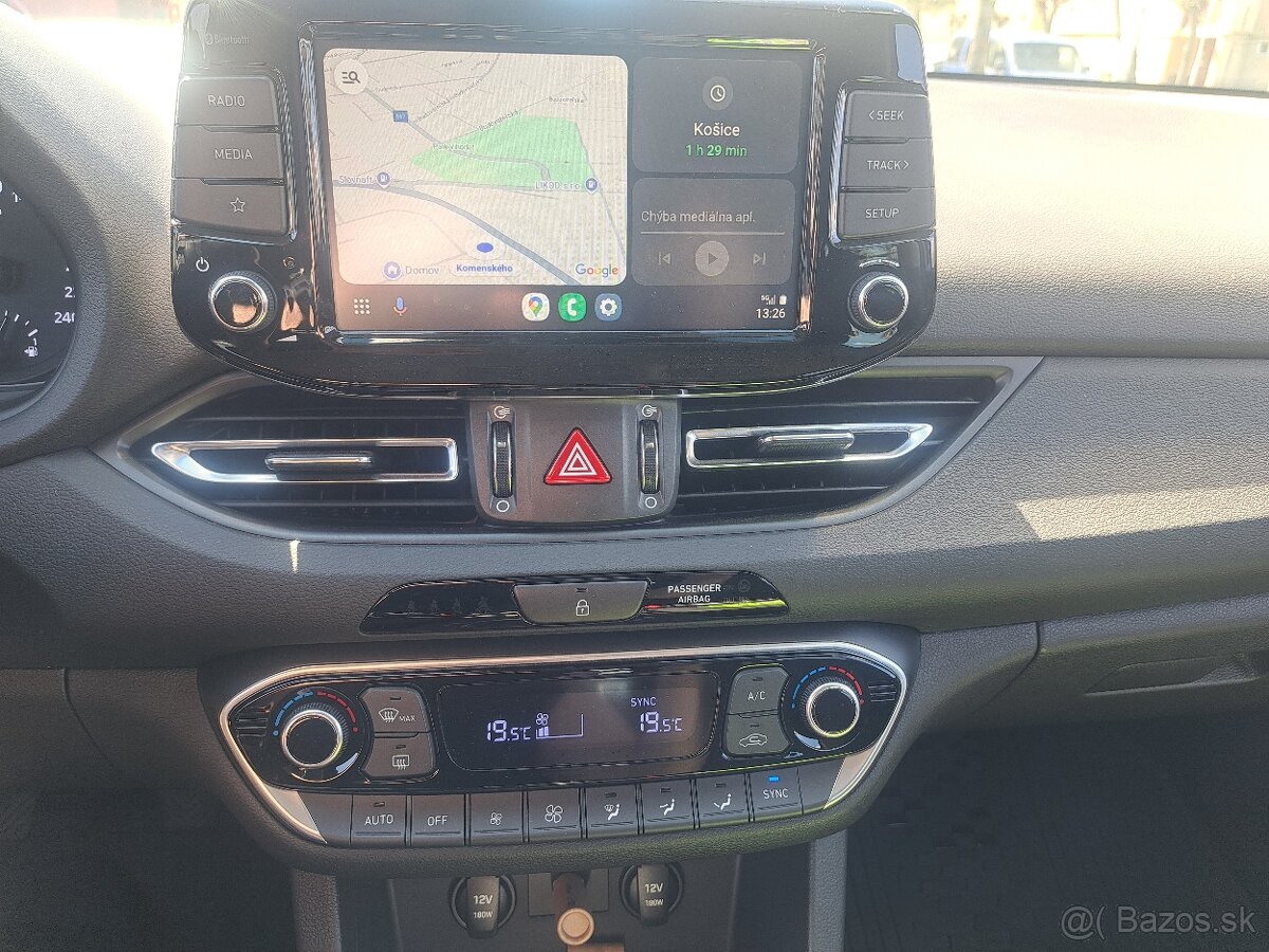 Hyundai i30, 1,5 DPi, Family - 5