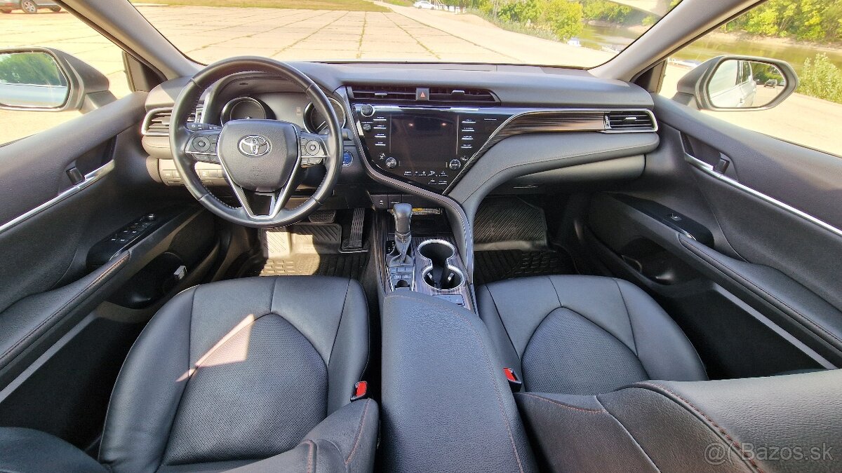 Predám Toyota Camry hybrid - 5