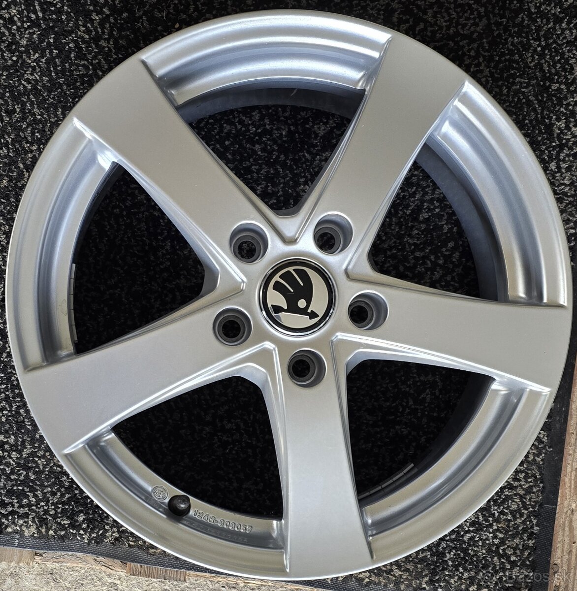 5x112-r16-Dezent,6,5J,e46 + možnosť pneu - 5