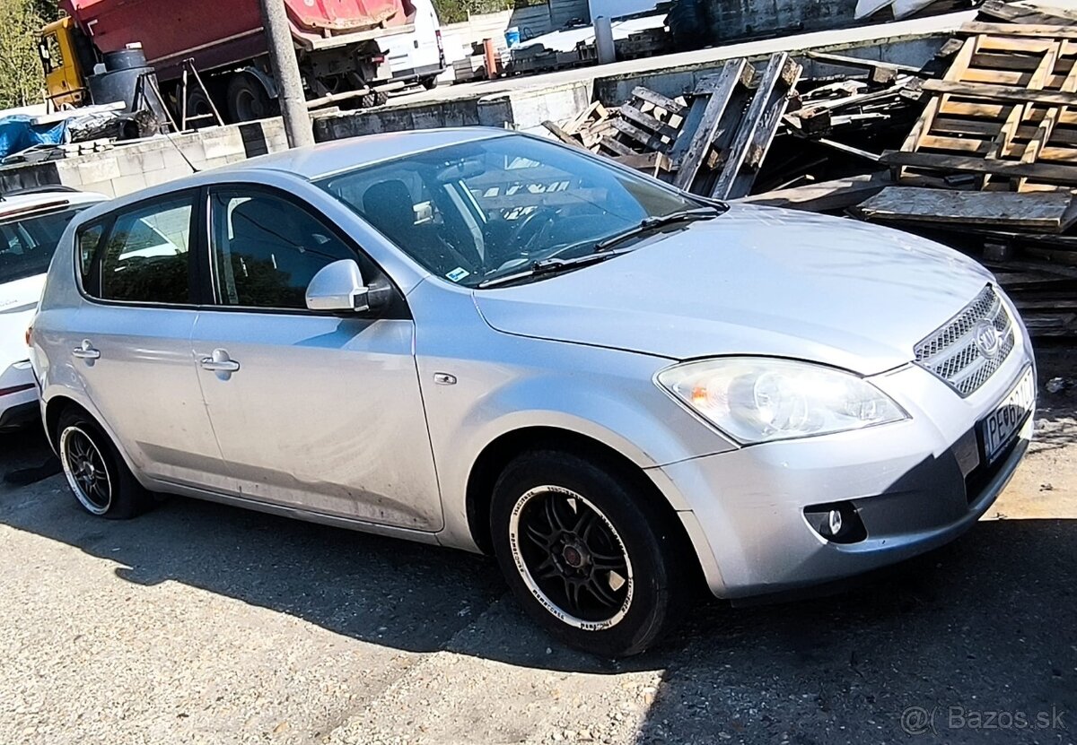 Predám kia ceed 1.6 burana - 5