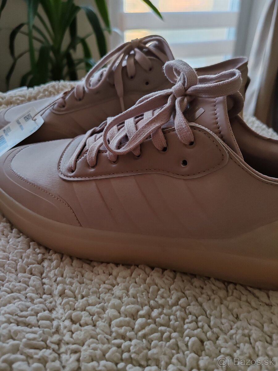 Adidas court revival 42 2/3 - 5