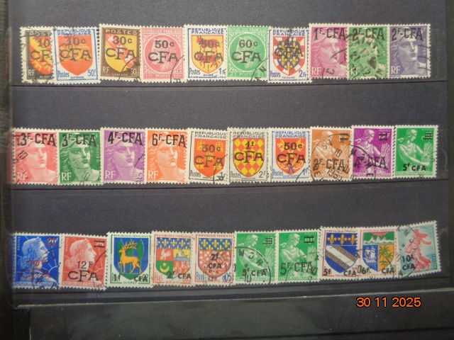 Poštové známky - REUNION PRETLAČE CFA - 6 FOTO - 5