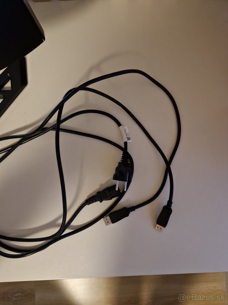 Lenovo Legion 180Hz 32" 1440p monitor - ako nový - 5