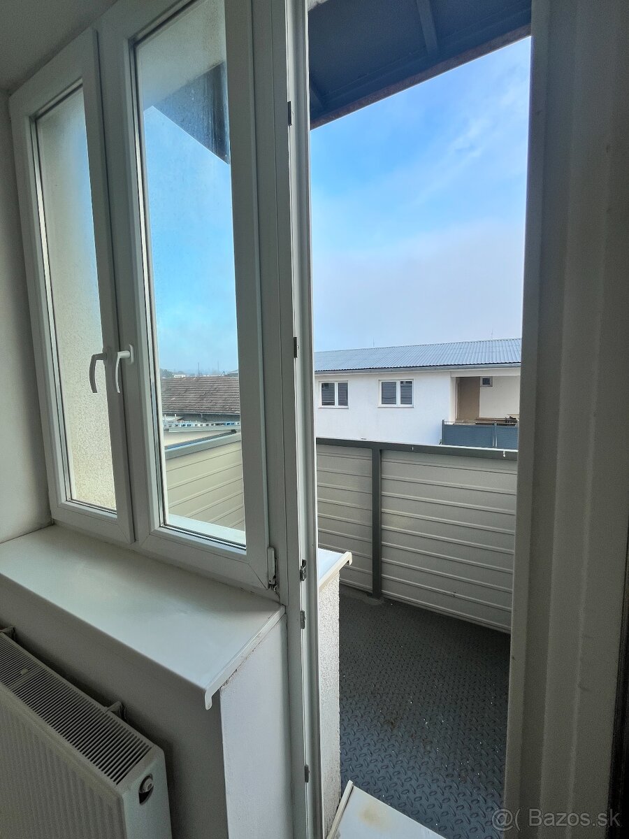 𝗣𝗿𝗲𝗻𝗮́𝗷𝗼𝗺: úplne nový 2-izbový byt, balkón, parkovan - 5