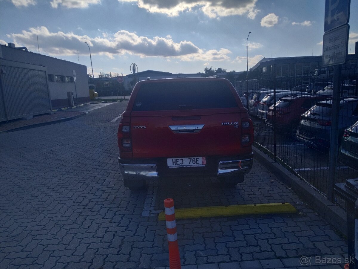 Toyota hilux 2.8 a/t koža dph - 5