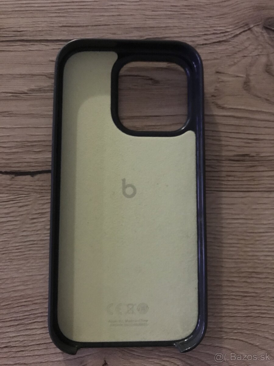 iPhone 16 pro black titanium 1TB - 5