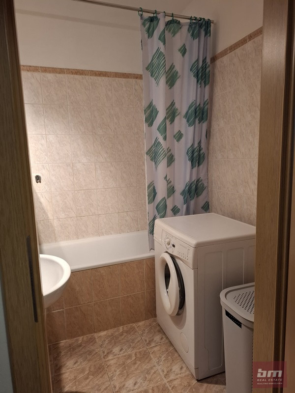 Prenájom 3 -izb. bytu v Petržalke naa Topoľčianskej ul. - 5