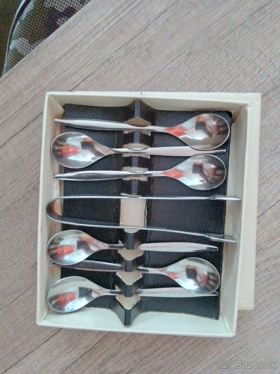 Šálky na kávu cibuľový vzor+Mocca lyžičky - 5