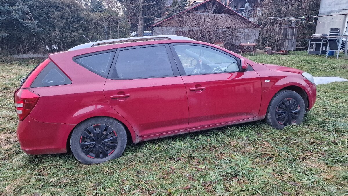 Predám v celku Kia ceed 1.6 crdi 85kw - 5