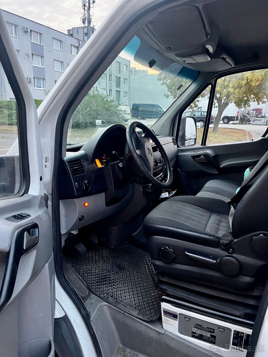 Mercedes Benz Sprinter 906 hydraulická plošina - 5