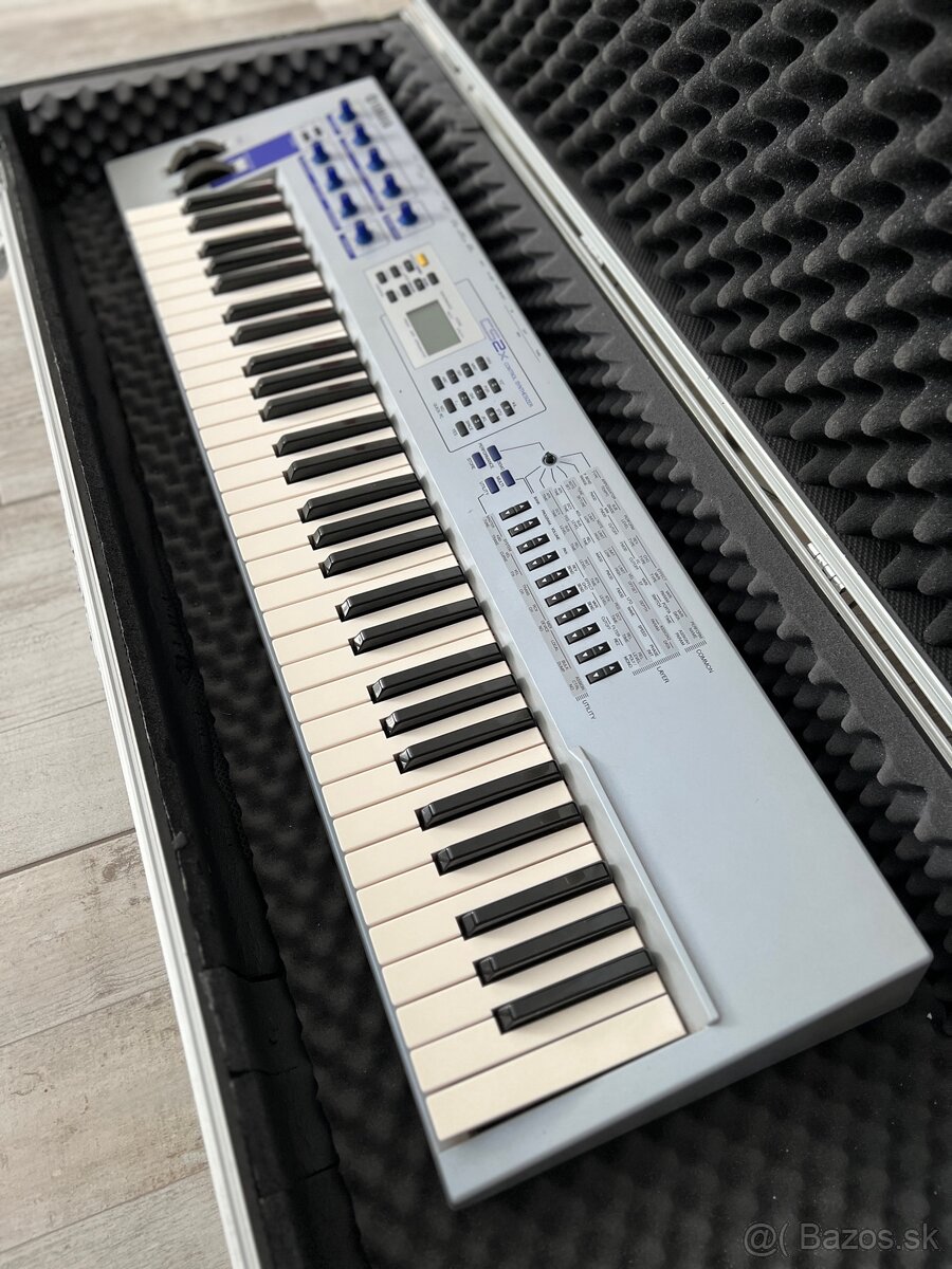 Yamaha CS2x - 5