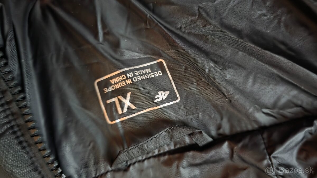 Perova vetrovka panska F4. Čislo XL nova - 5