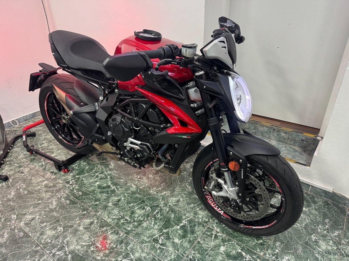 MV Agusta Dragster 800R 1. maj DPH 1980km - 5