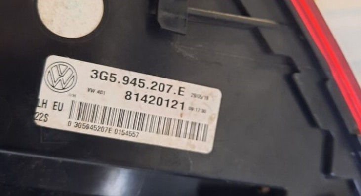 Volkswagen Passat B8 2.0 TDi 2019 predám ZADNÉ SVETLá, ZADNÝ - 5