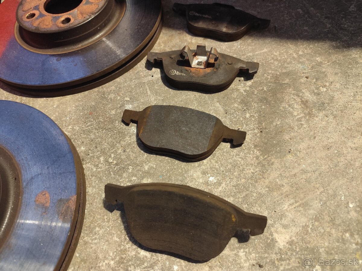 Predám predné brzdy Ford Focus 2 1.8TDCi 85kW - 5