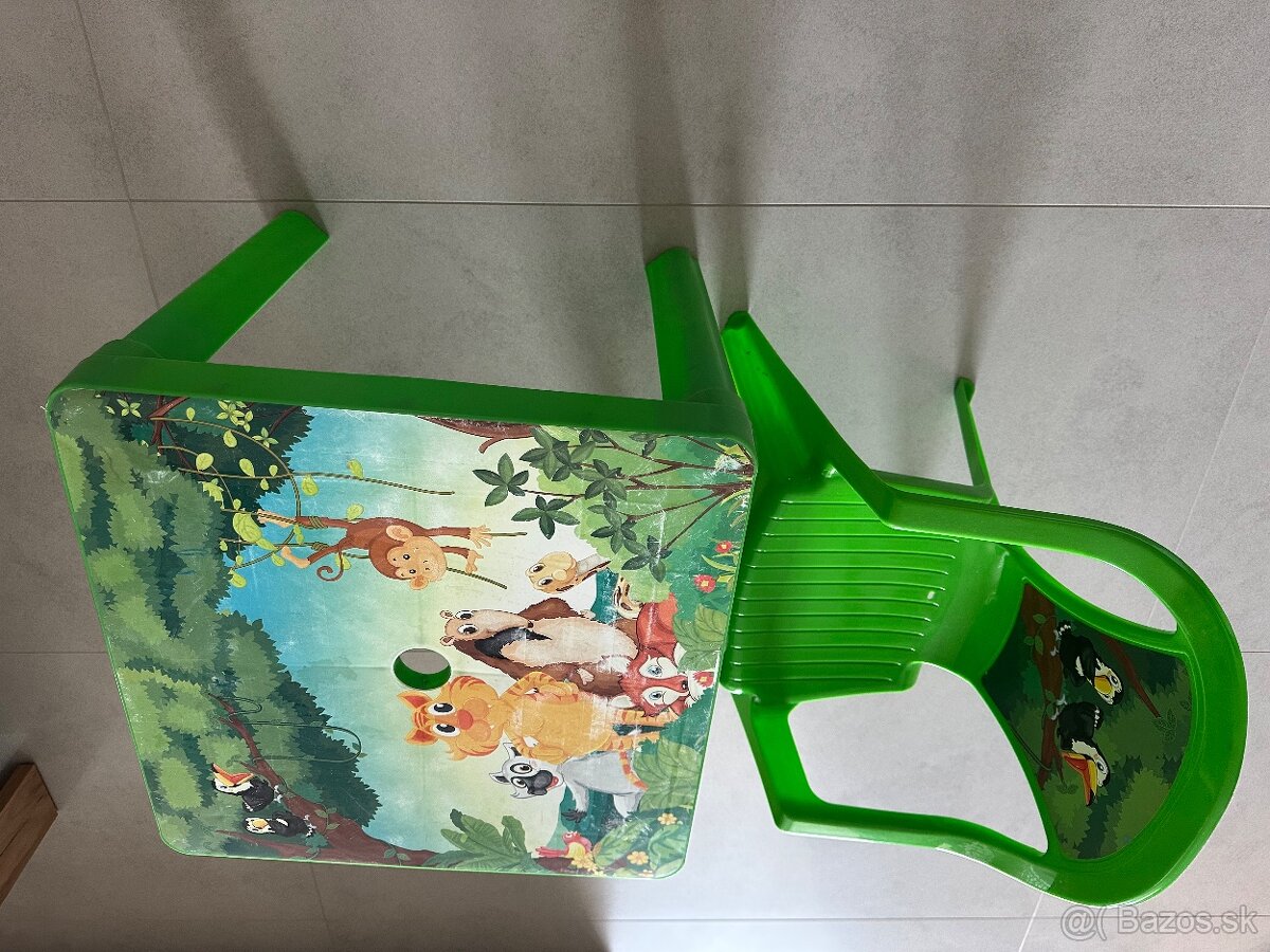 Detska stolicka, stolik, hracky, gumaky, … - 5