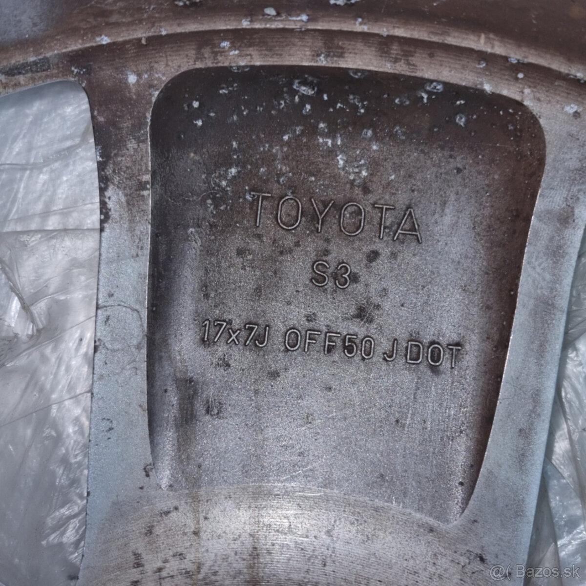 Hliníkové disky 5x114,3 R17 7J ET50 - 5