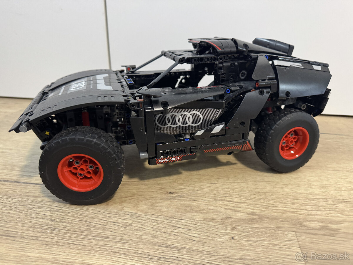 Lego Technic 42160 Audi RS Q e-tron - 5