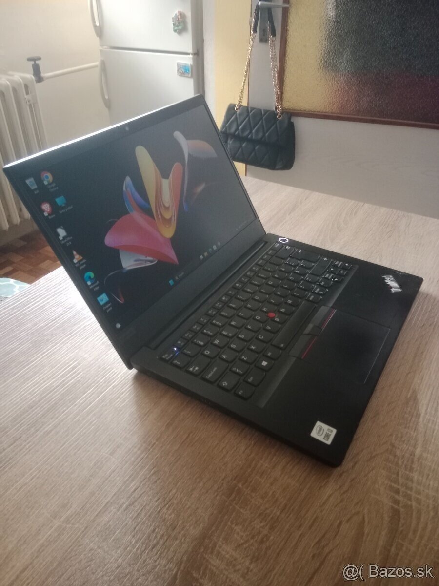 14" notebook Lenovo thinkpad E14 / 8GB/256GB Super stav - 5