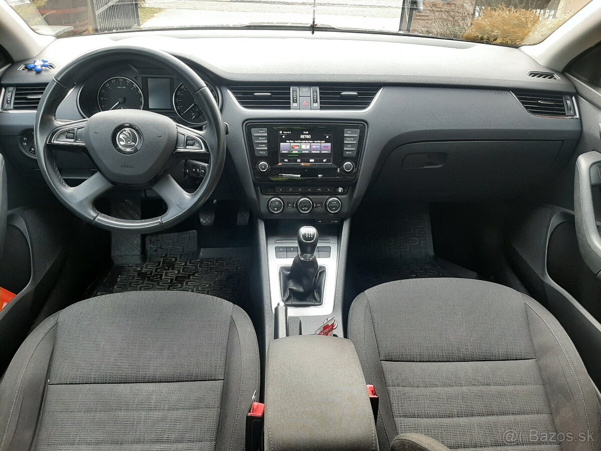 Škoda octavia 2.0TDI elegance - 5