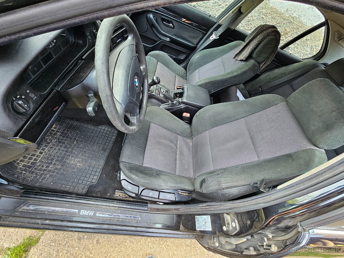 E39 523i - 5