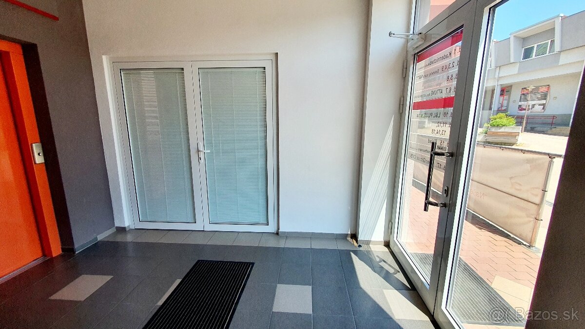 Kancelárske-obchodné priestory-centrum Prievidza - 5
