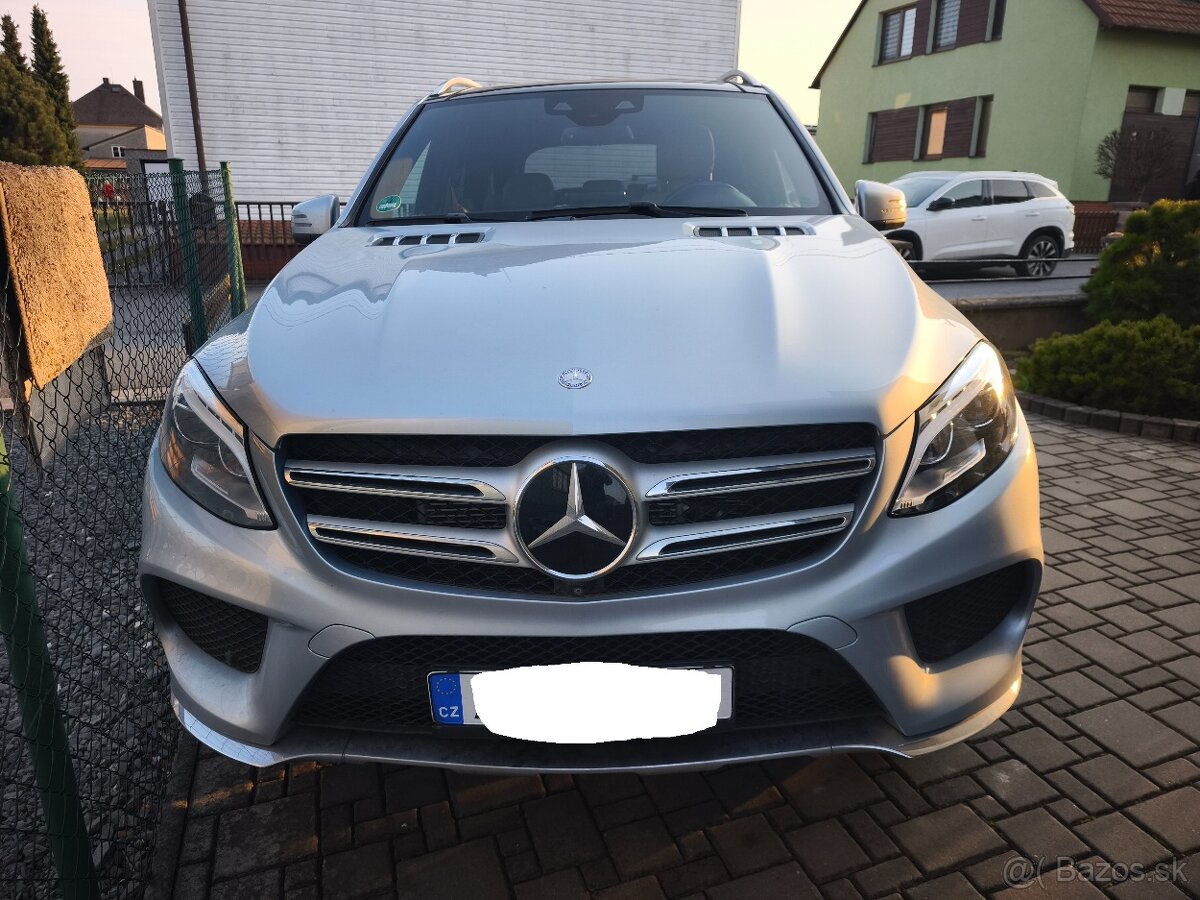 Mercedes Benz GLE 500 e - 5