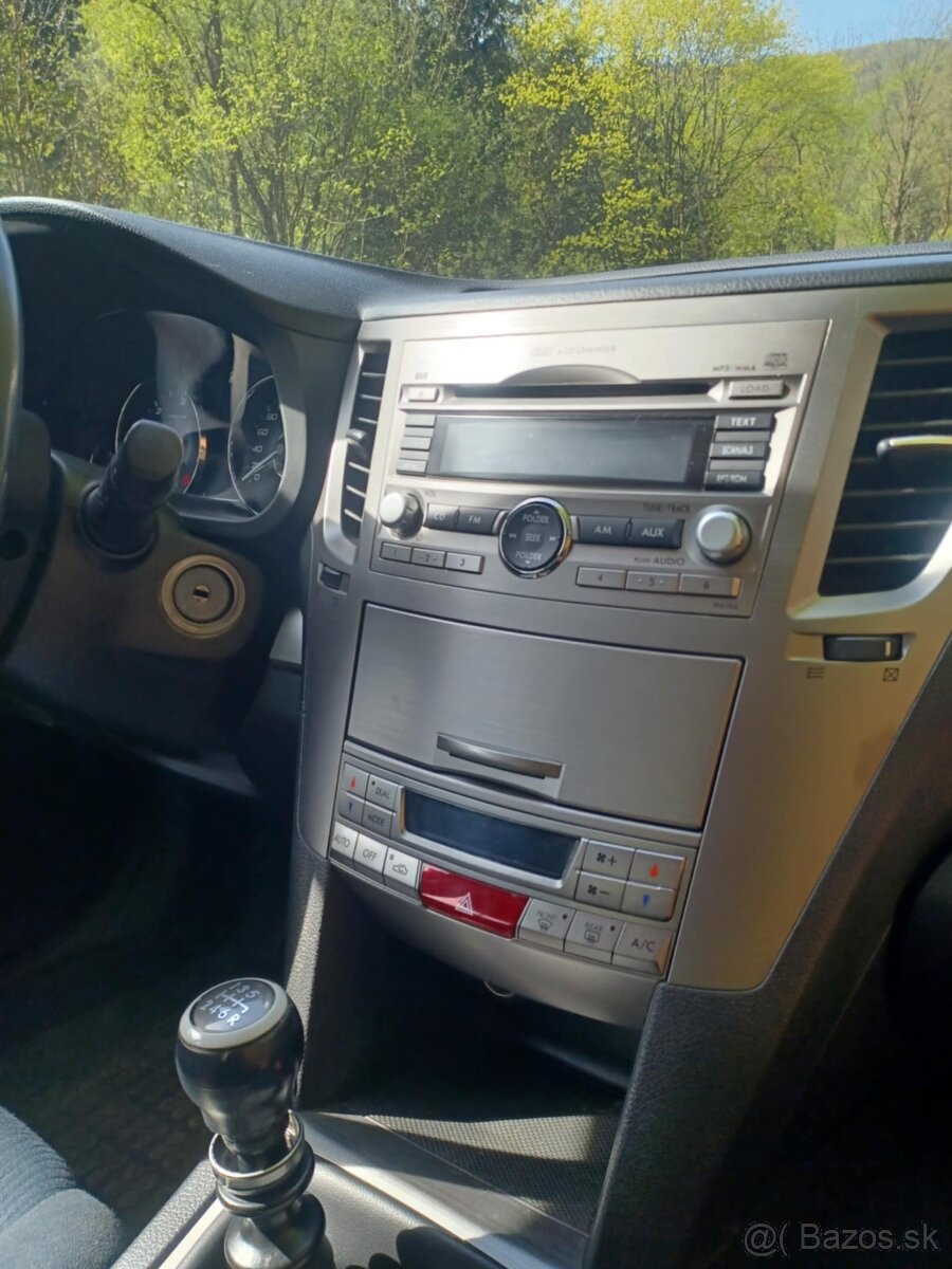 Rozpredám Subaru Outback 2.0D 110kw EE20 2010 - 5