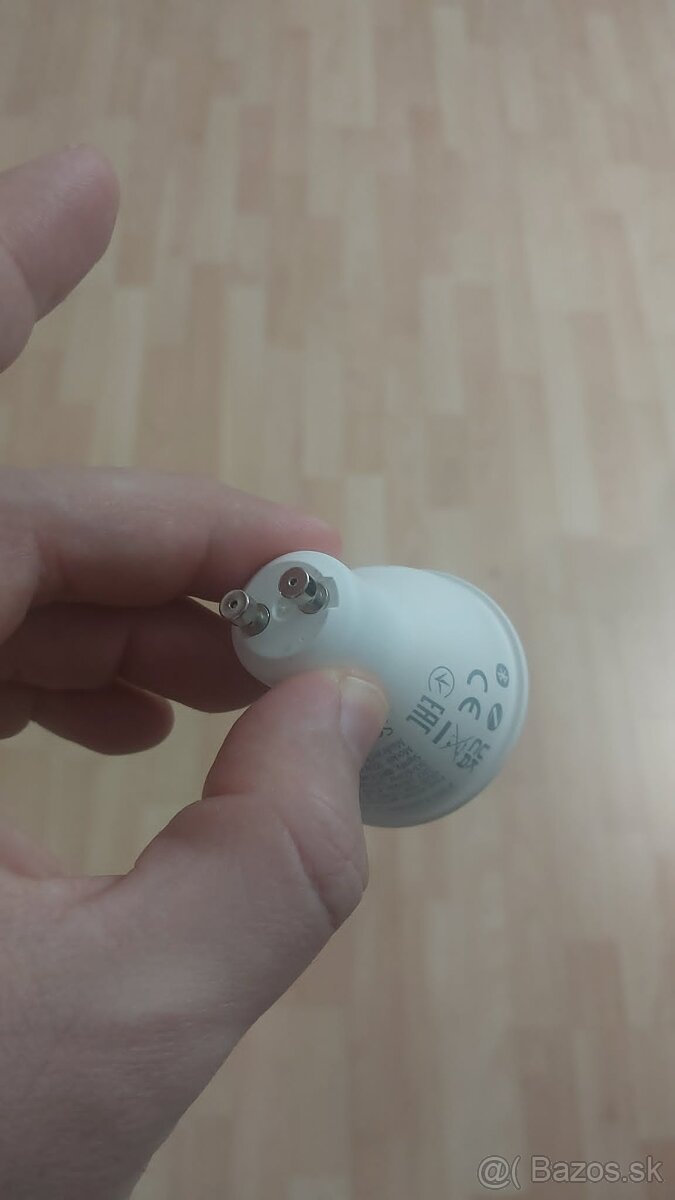 "Ziarovky PHILIPS hue:1x G93 (E27) a 6x 4.3 W 400 GU10 - 5