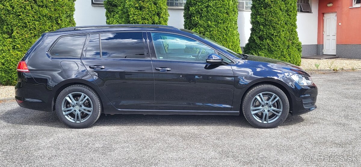 Volkswagen Golf 1,6TDI variant Blackedition 2013 - 5