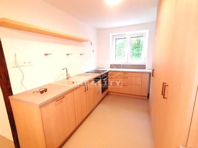 NA PREDAJ 2-IZBOVÝ BYT V NOVEJ DUBNICI S VÝMEROU 63 M2 - 5