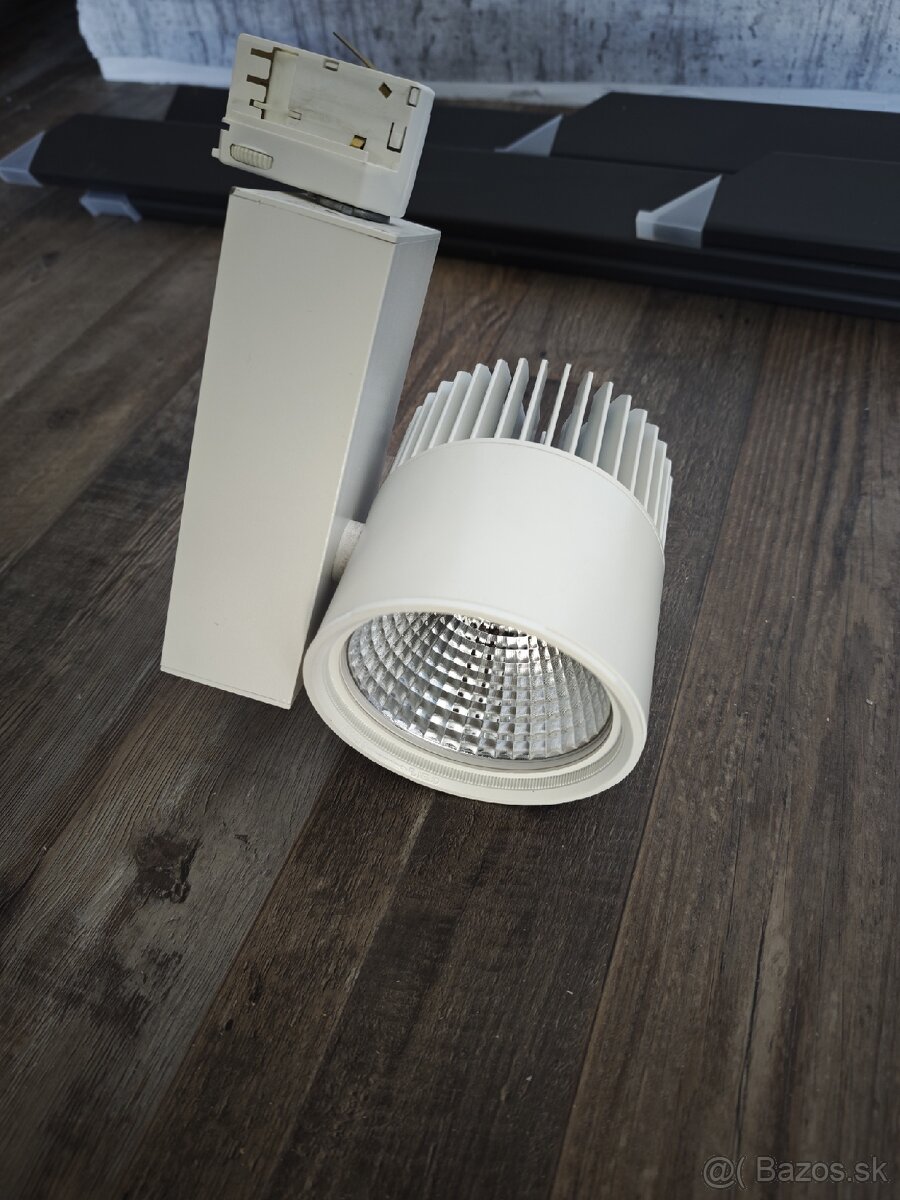 Kolajnicove svetla GLOBAL - 5