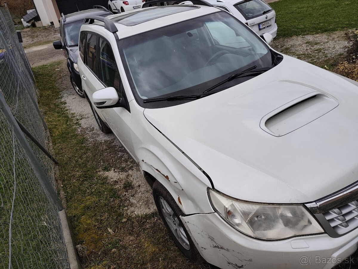 Predám na náhradné diely Subaru Forester - 5