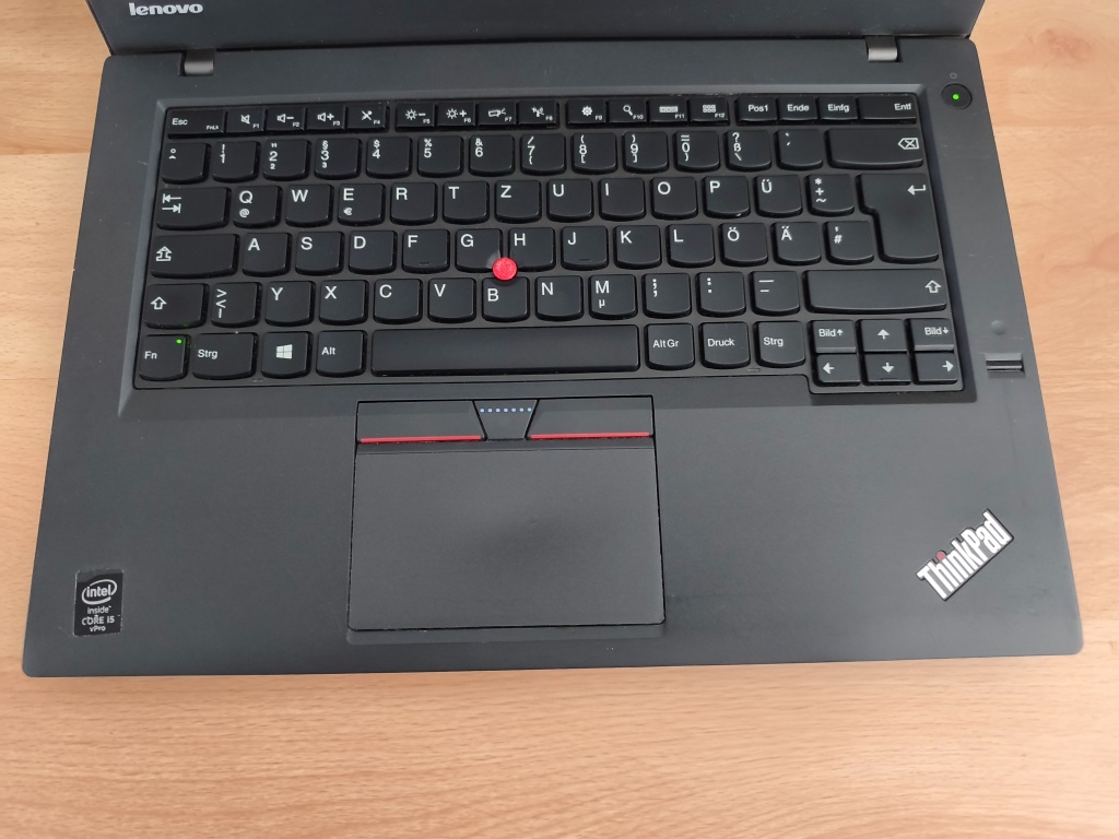 predám Lenovo thinkpad t450 - Intel core i5 - 4gb ram - 5