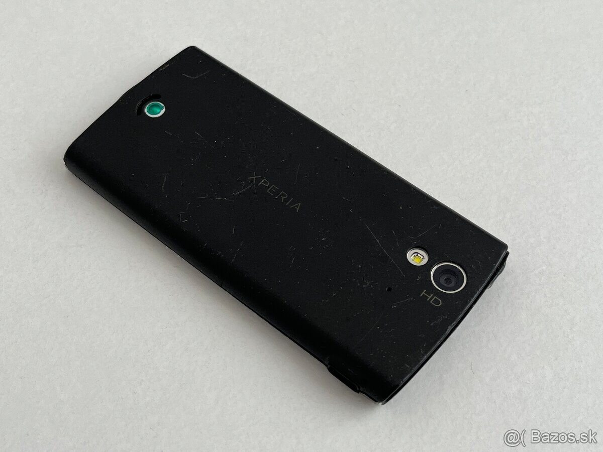 Sony Ericsson Xperia ray - 5