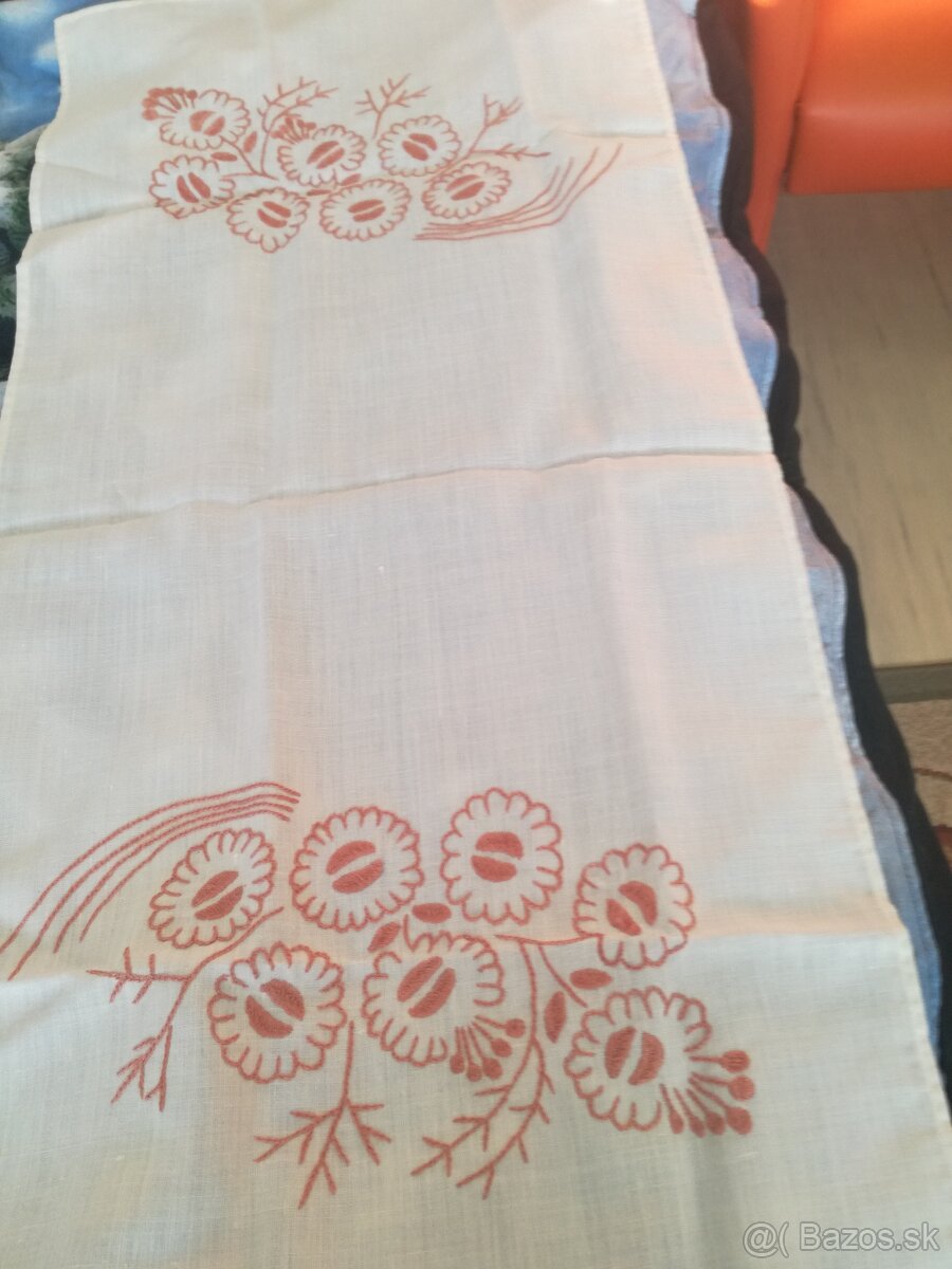 Látky na predaj,vyšívané prestierania - 5