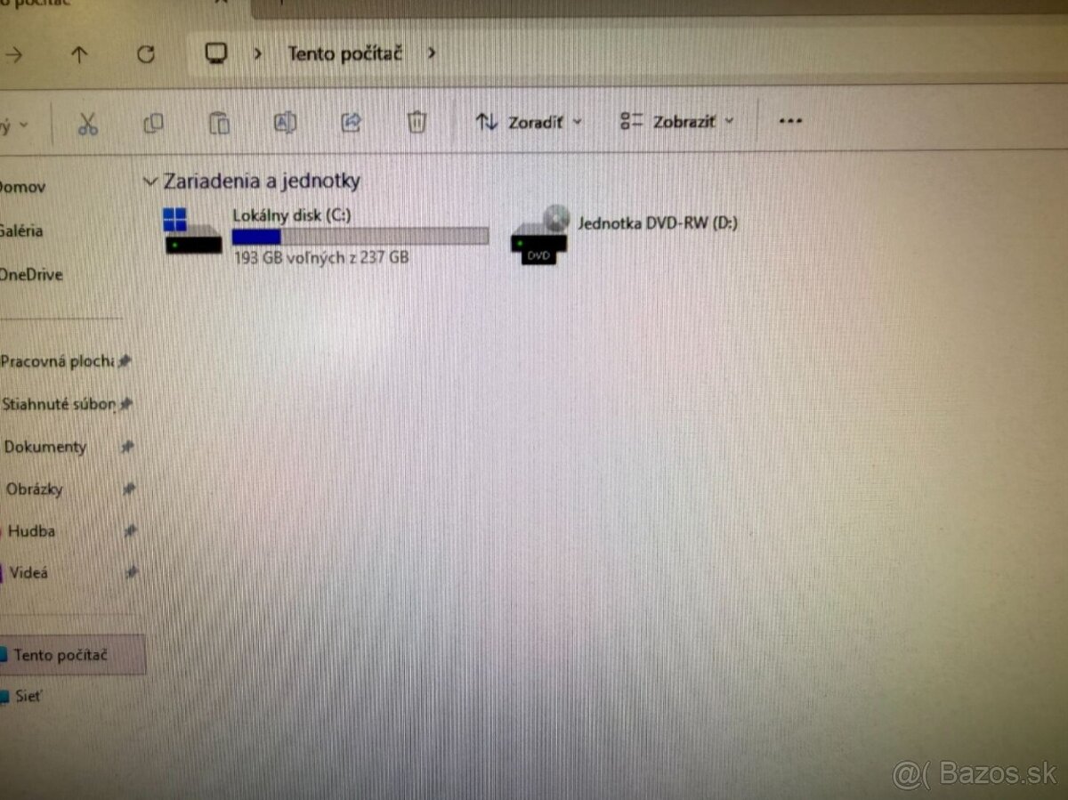 Počítač DELL.Intel i3-6100 2x3,70GHz.8gb ram.256gb SSD - 5