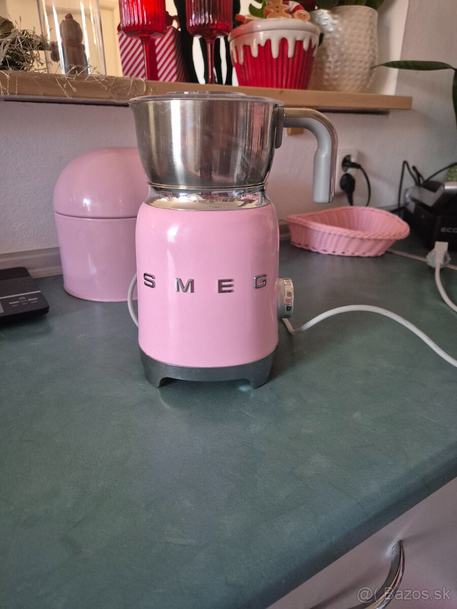 Napeňovač mlieka Smeg - 5