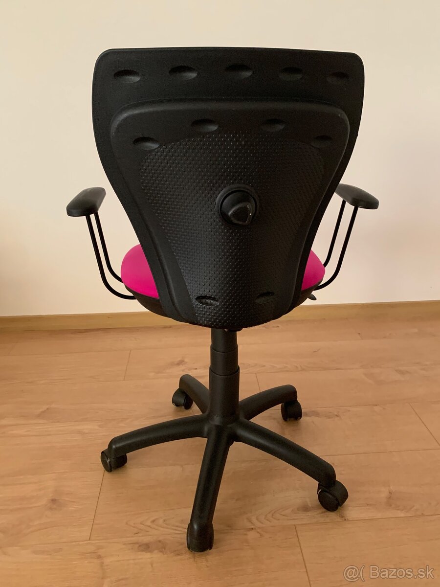 Stolicka pre dievčata - 5