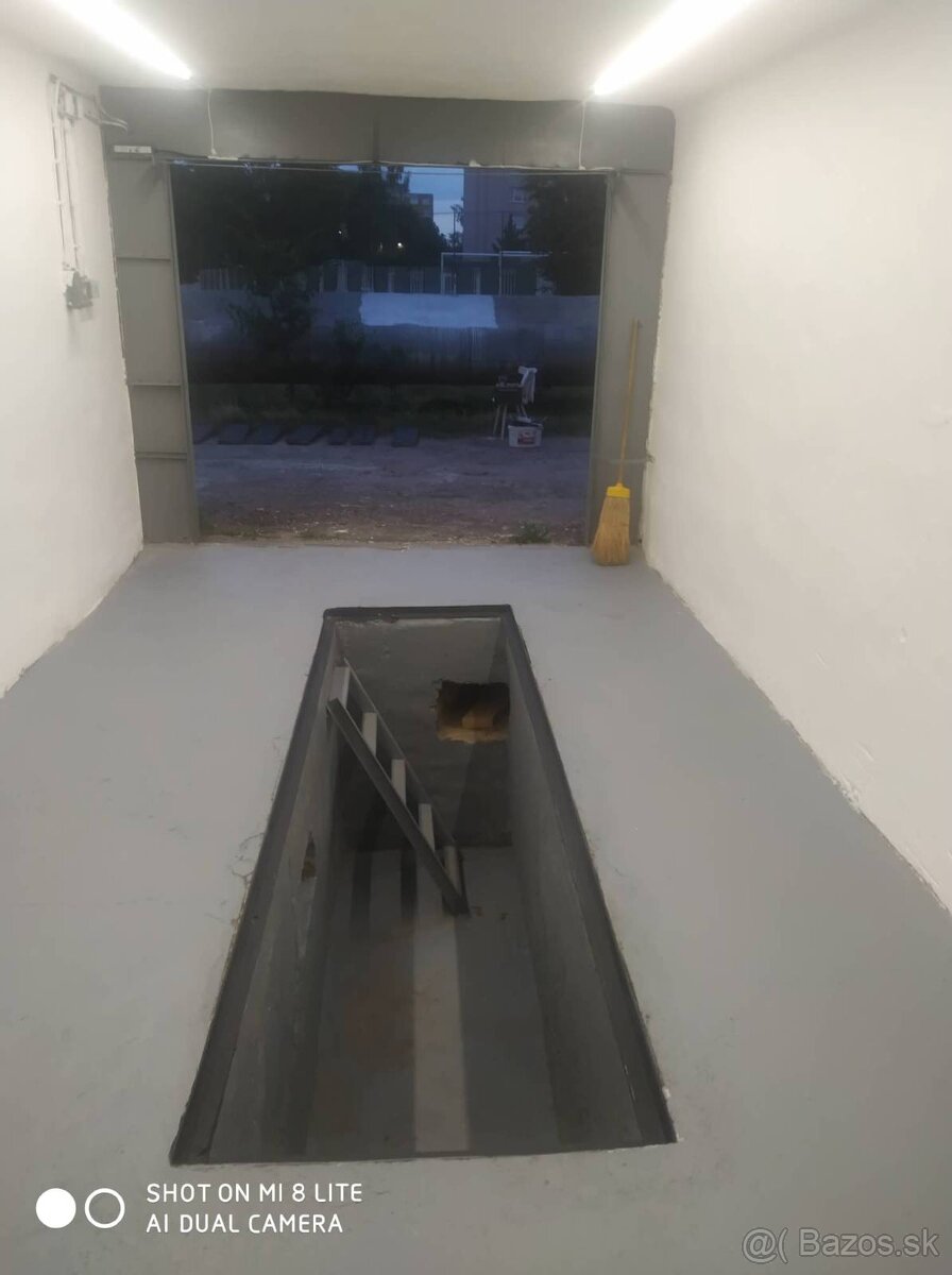 Garáž pri ulici Užhorodskej na Železníkoch - 5