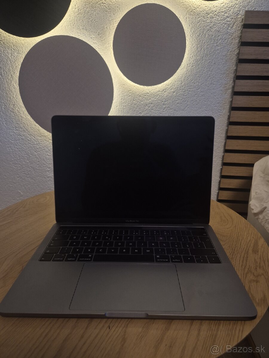Predam vymenim macbook pro 13`3 touchbar - 5