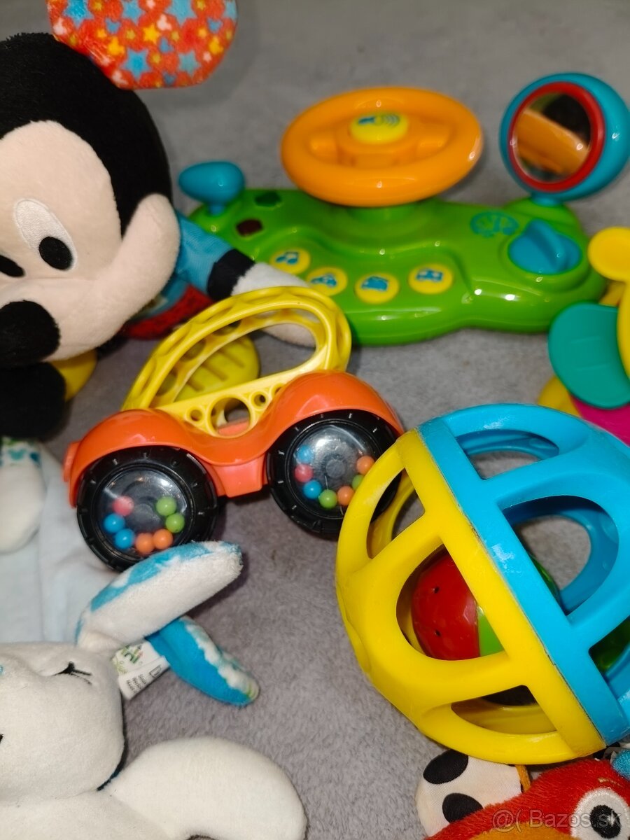 Mix hračiek pre babatka - 5