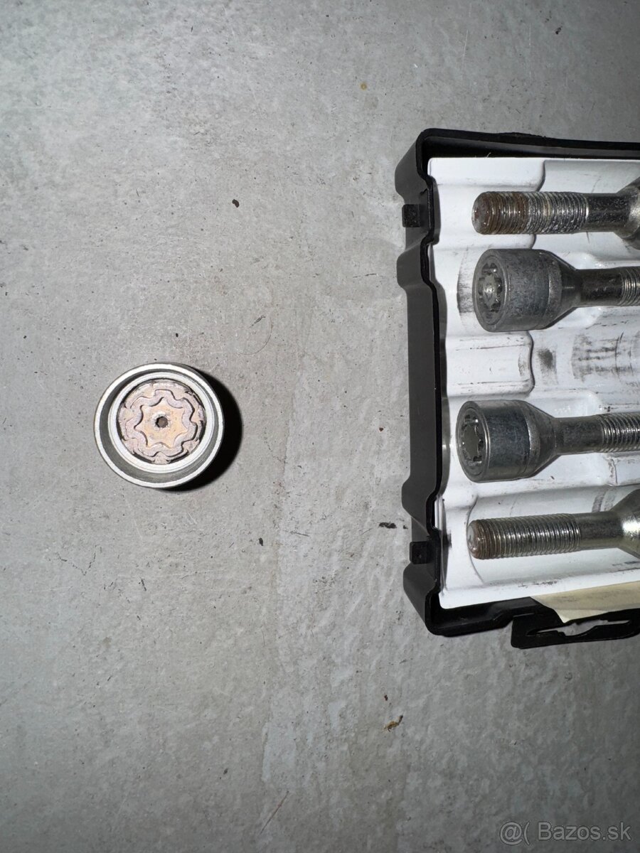 Bezpečnostné skrutky - 5