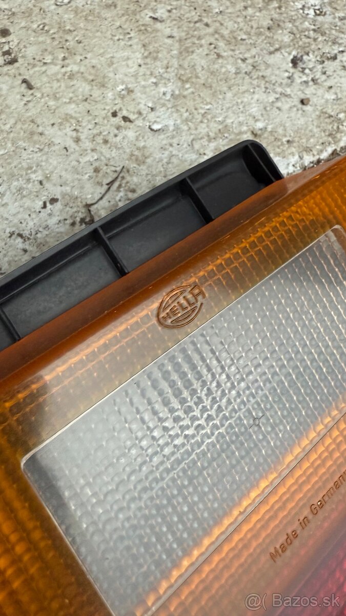 Zadný svetelný panel (heckblende) Audi 90 B2 - 5