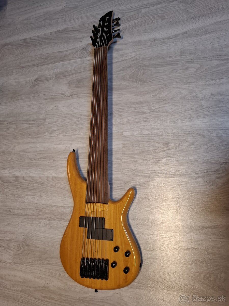 7 strunová bezpražcová bassgitara - 5