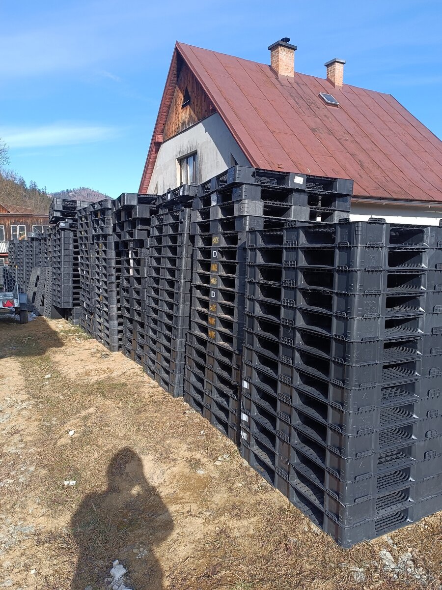 Predám plastové palety - 5