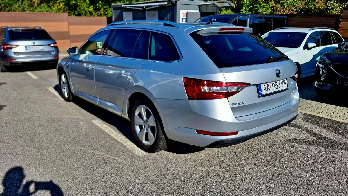 Škoda Superb Combi 2.0 TDI Ambition DSG - 5
