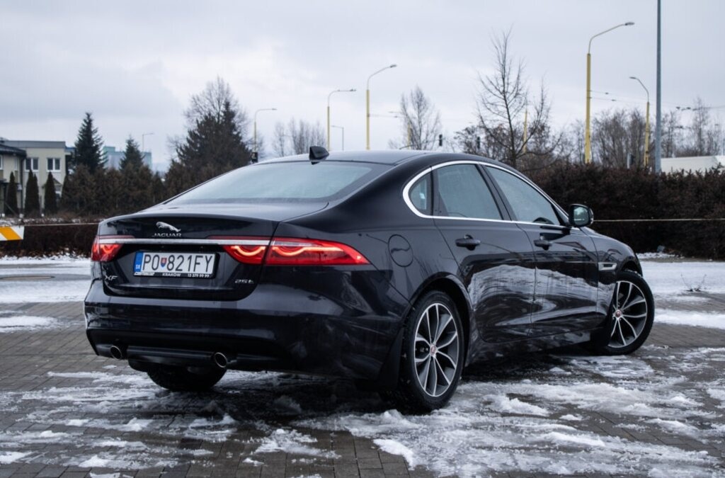Jaguar XF 177kW (2017) - 5