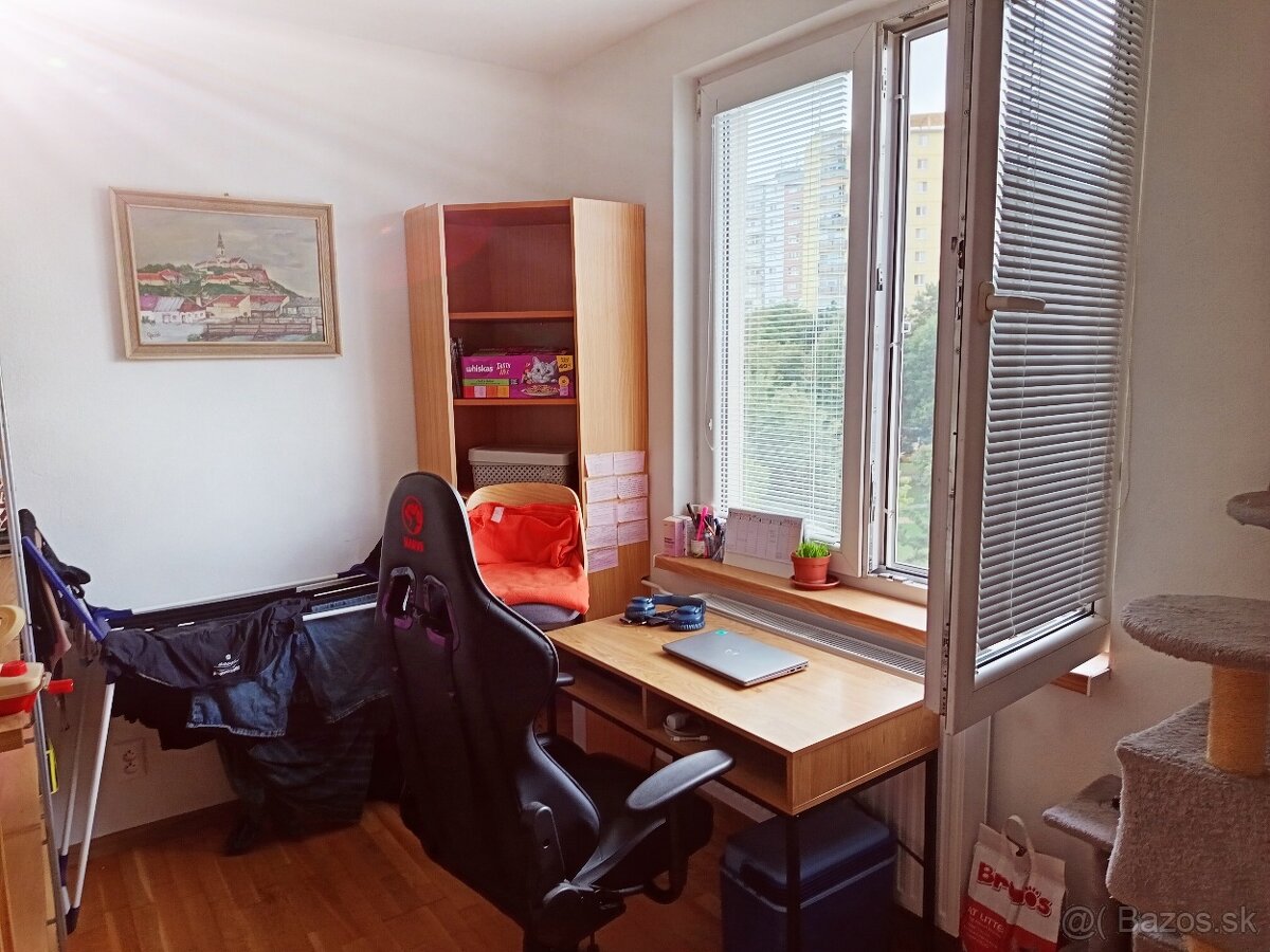 Predaj 2 i byt prerob. na 3 i. 2 balkóny Nitra - 5